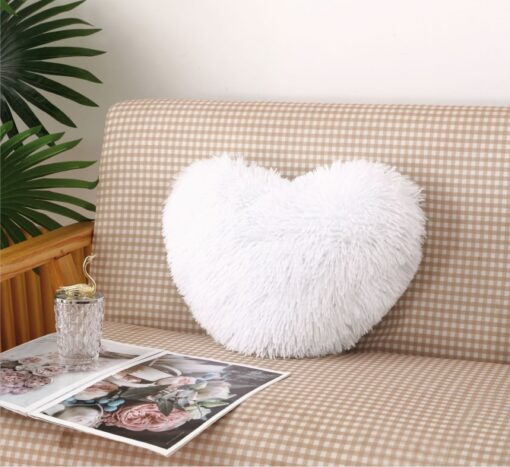 Perna Decorativa Pufoasa, Microfibra Plusata, Model Inima,JOJO Home