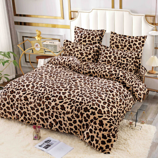 Set Lenjerie Pufoasa Cocolino, 6 Piese, Pat 2 Persoane,Animal Print,JOJO Home