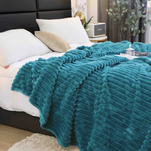 Patura Pufoasa Cocolino, Pat Dublu, 200x230cm, JOJO Home,Turquoise - imagine 3