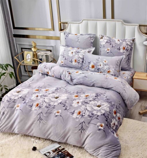 Set Lenjerie Pufoasa Cocolino, 6 Piese, Pat 2 Persoane,Flori, Lila/Alb,JOJO Home