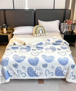 Patura Cocolino cu Blanita, 200×230 cm,Inimioare Albastre/Iepurasi,JOJO Home